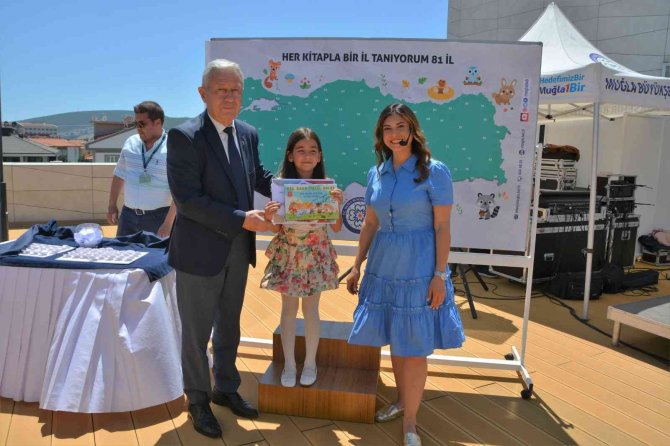 Büyükşehir Çocuklara Kitap Sevgisi Aşılıyor