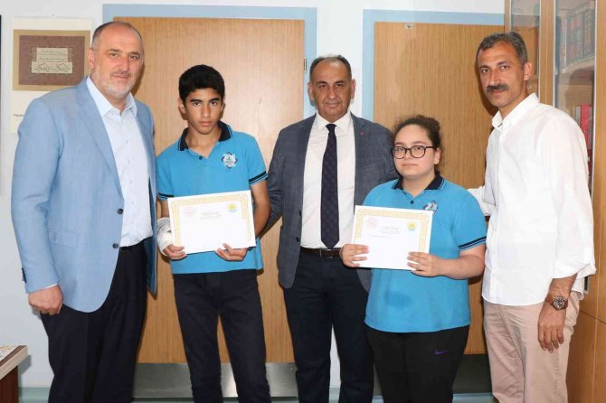 Çınarcık Belediye Başkanı Başkan Soyer, Başarılı Öğrencilerle Buluştu
