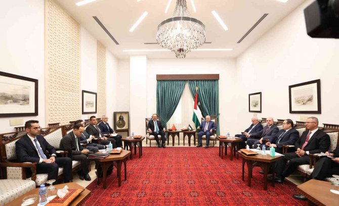 Dışişleri Bakanı Çavuşoğlu, Filistin Devlet Başkanı Abbas İle Görüştü