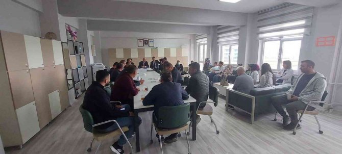 Yılmaz “Meslek Lisesi Memleket Meselesi”