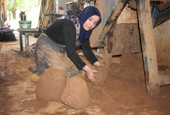 Bileziklerini Satıp Atölye Açtı, Kendi İşinin Patronu Oldu