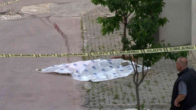 Esenyurt’ta Lüks Sitede Kiralık Dairenin Camından Aşağı Düşen Genç Kızın Feci Ölümü