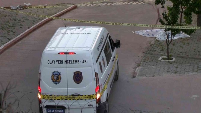 Esenyurt’ta Lüks Sitede Kiralık Dairenin Camından Aşağı Düşen Genç Kızın Feci Ölümü