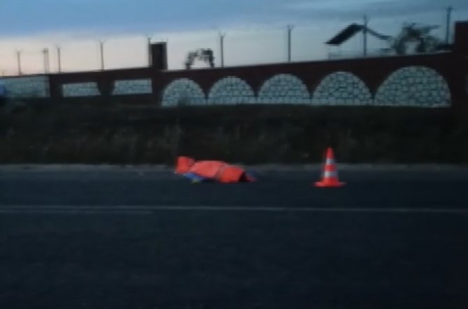 Hafif Ticari Araç İle Çarpışan Motosikletteki 2 Genç Öldü
