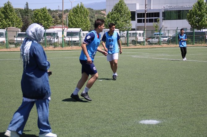 Gediz’deki Futbol Turnuvasına İlgi