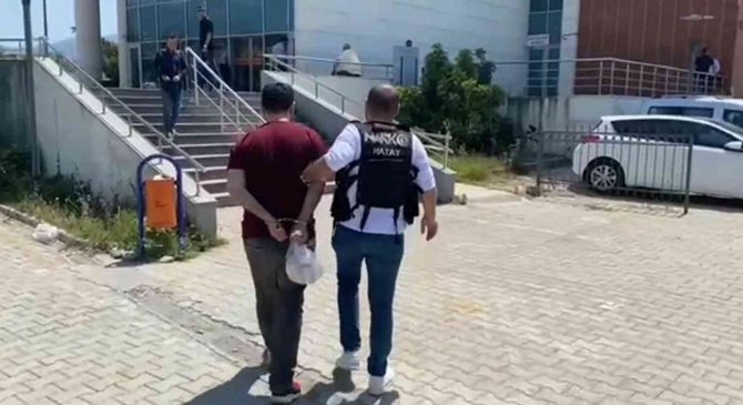 Otogarda Uyuşturucuyla Yakalanan Yolcu Tutuklandı