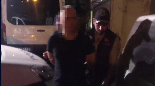 İ̇zmir Merkezli 26 İldeki Fetö Operasyonunda 44 Kişi Gözaltına Alındı