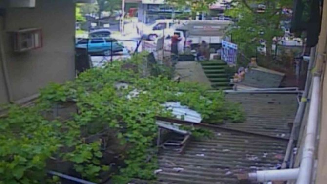Kartal’da Dükkan Sahibi İçeride Kahvaltı Hazırlarken Bahçede Hırsızlık Yaptılar