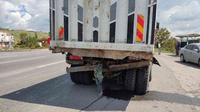 Kayseri’de Trafik Kazası: 3 Ölü, 2 Ağır Yaralı