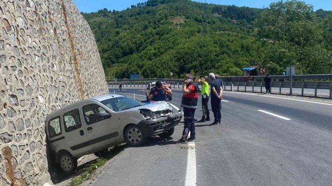 Yola Dökülen Mazot Kazayı Beraberinde Getirdi: 1 Yaralı