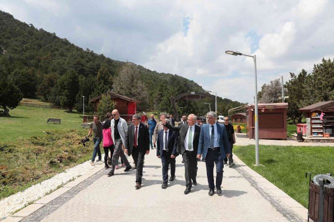 Bakan Yardımcısı Alpaslan’dan Büyükşehir’e Övgü