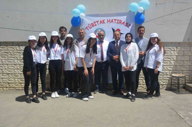 Geleceğin Sağlıkçıları Projelerini Sergiledi