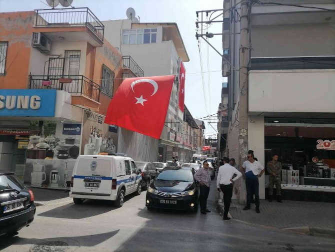 İ̇zmir’e Şehit Ateşi Düştü