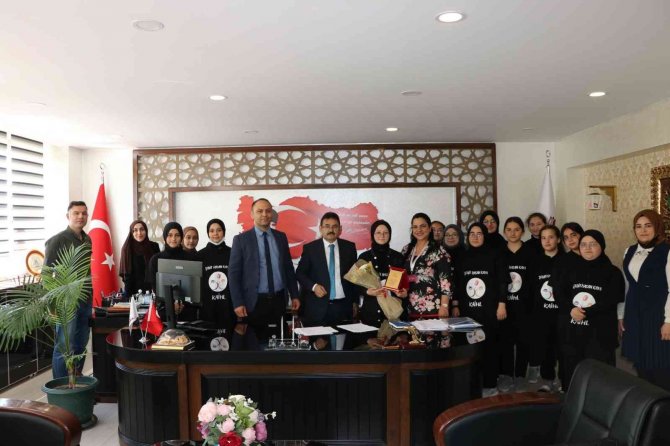 Hastaneden Robotik Kodlama Yapan Öğrencilere Tam Destek