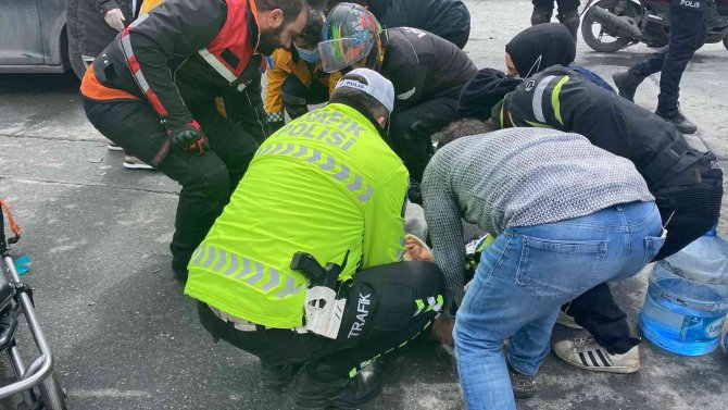 Sarıyer’de Feci Kaza: Ters Yönden Gelen Motosikletli Otomobil İle Kafa Kafaya Çarpıştı