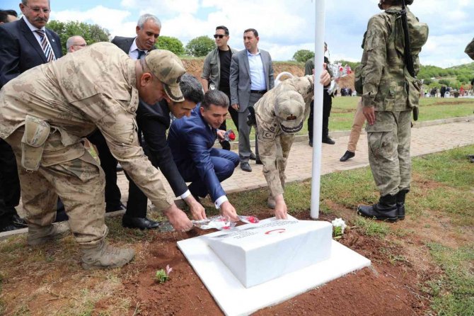 Bingöl’de 29 Yıl Önce Haince Şehit Edilen 33 Asker Törenle Anıldı