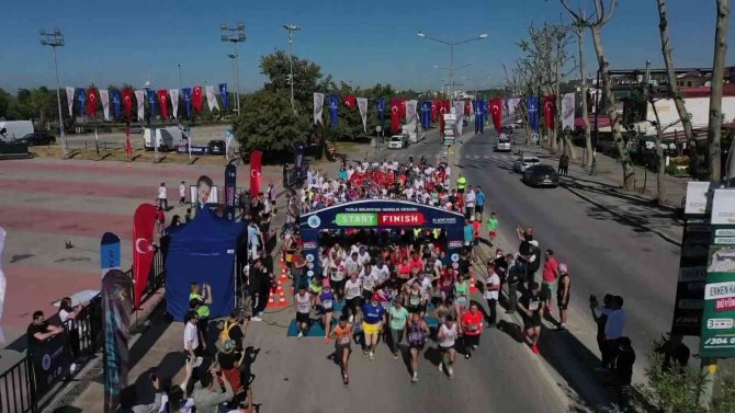 Tuzla’da “Gençlik Koşusu” Düzenlendi
