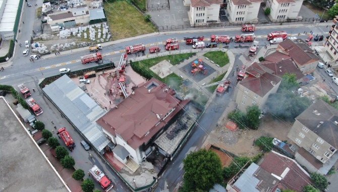 Sultanbeyli’de Mobilya Fabrikasındaki Yangın Kontrol Altına Alındı