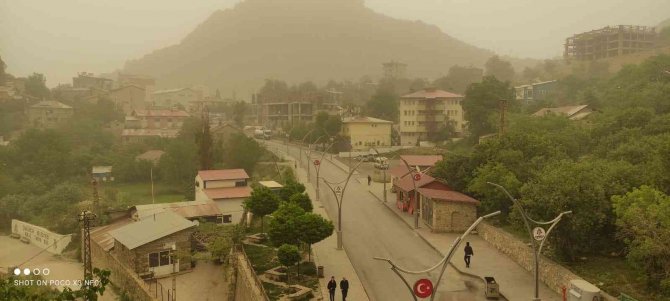 Hakkari’yi Toz Bulutu Sardı