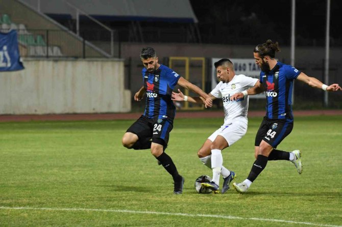 Tff 2. Lig: Tarsus İ̇dman Yurdu: 1 - Karacabey Belediyespor: 4 (Penaltılar)