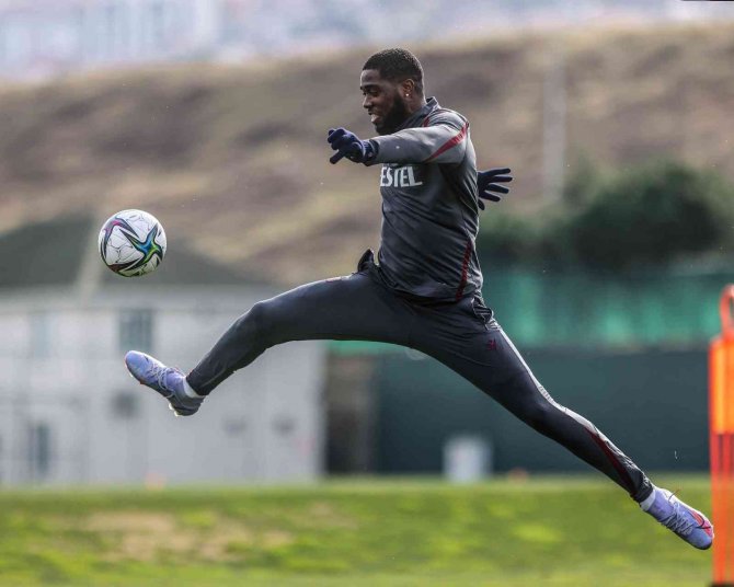 Cornelius, Nwakaeme Ve Djaniny Süper Lig’in En İyi Forvet Üçlüsü