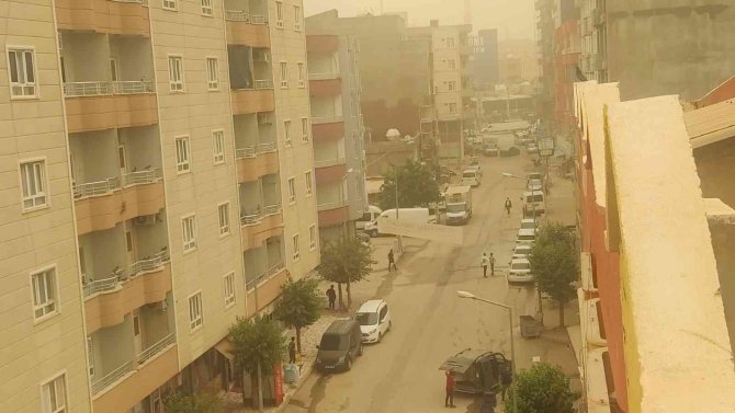Toz Bulutu Silopi’de Hayatı Olumsuz Etkiledi