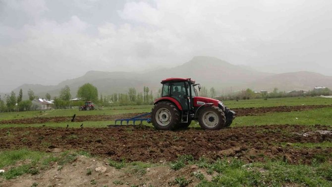 Vanlı Çiftçiler Tarım Destekleriyle Bereketli Bir Yıl Bekliyor