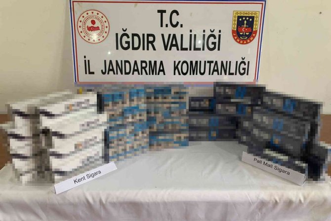 Iğdır’da Silah Ticareti Ve Sigara Kaçakçılığı Operasyonu