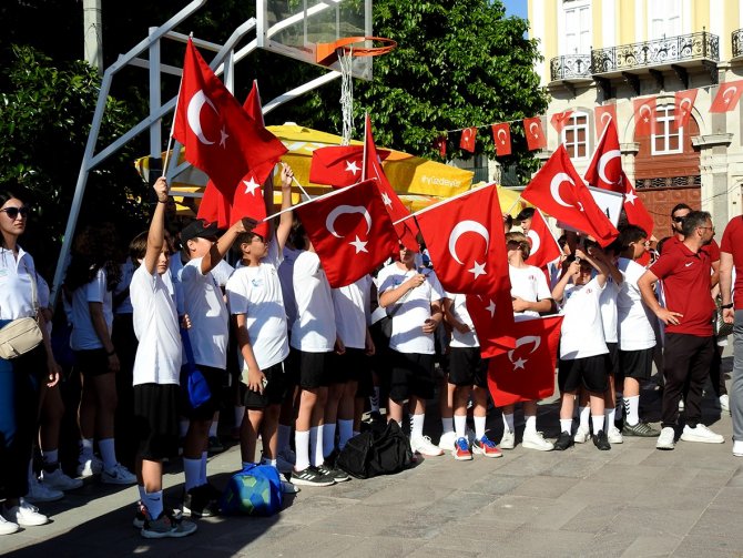 Yarımada Spor Oyunları Törenle Başladı