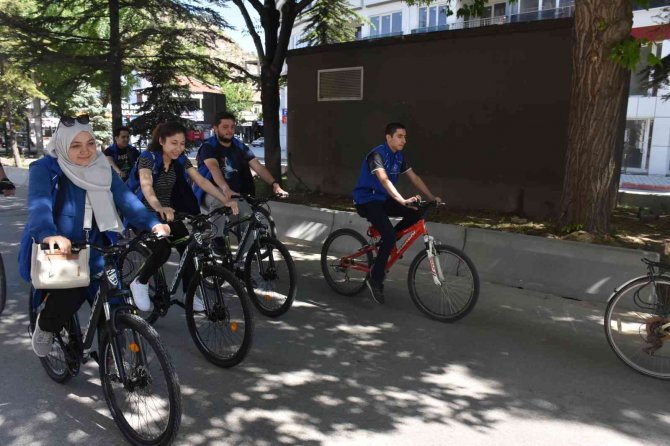 Afyonkarahisar’da Sağlık İçin Pedal Çevirdiler