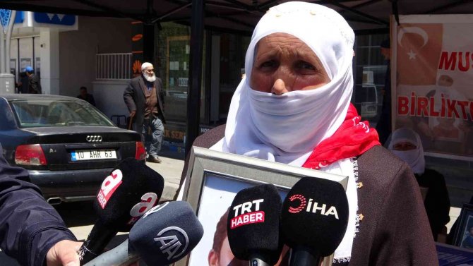 8 Yıldır Evladının Yolunu Gözleyen Gülbahar Teker: “Hdp’de Şeref, Namus, İman Ve Vicdan Yok”
