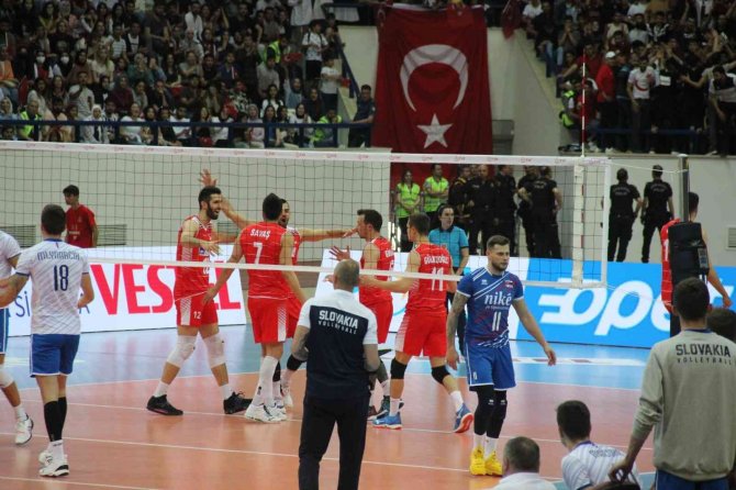 Cev Altın Lig: Türkiye: 3 - Slovakya: 0