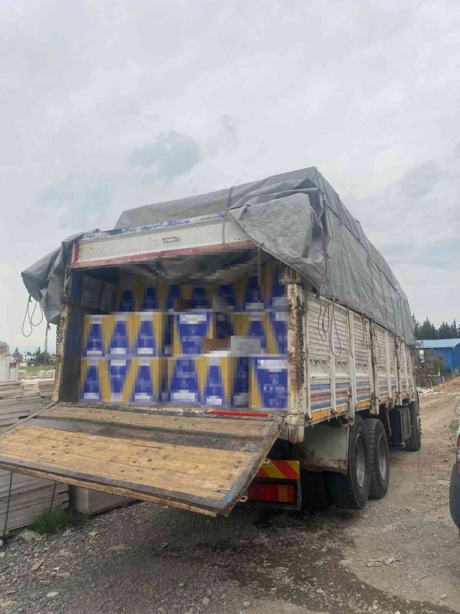 Adana’da 9 Milyon 450 Bin Kaçak Makaron Ele Geçirildi