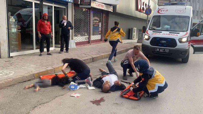 Eşini Bıçakla, 2 Çocuğunu Da Balkondan Atarak Öldürüp İntihara Teşebbüs Etti