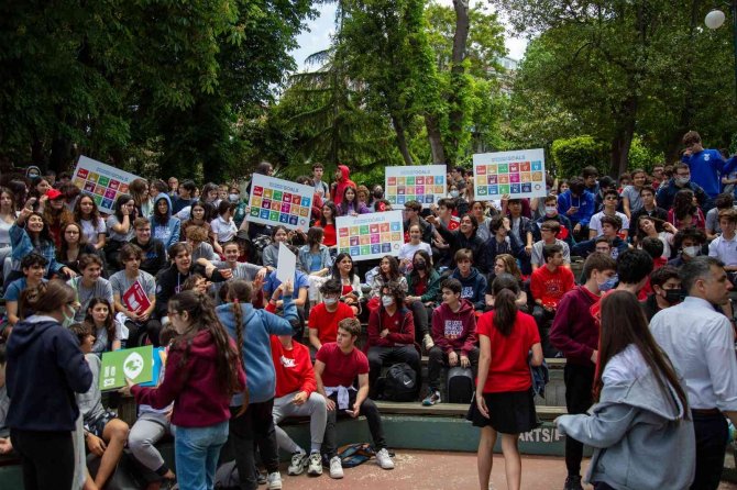 Anıtkabir’de Dalgalanan Türk Bayrağı Lisede Sergilenecek