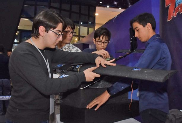 Atatürk Üniversitesi Robot Günlerinde Gençlerle Buluştu