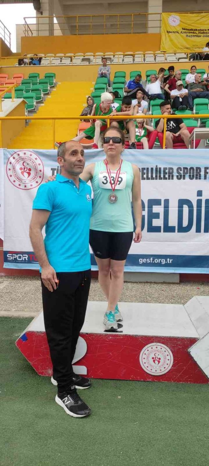 Türkiye Şampiyonu Olan Görme Engelli Sporcu: “Engellilere De Eşit Şartlar Sunulmalı”