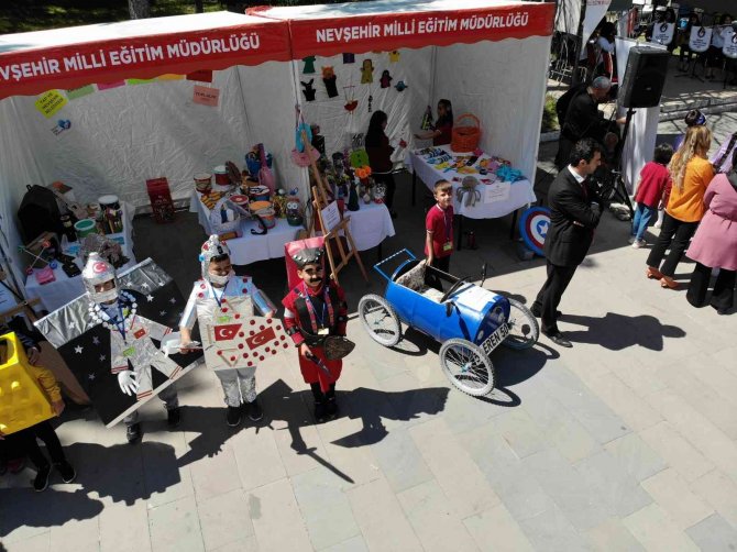 Nevşehir’de ‘Atmıyorum, Hayata Katıyorum’ Sergisi Açıldı