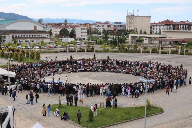 Rektör Akdoğan: “Öğrencilerimizin En İyi Şekilde Eğitim Alması Gayret Ediyoruz”