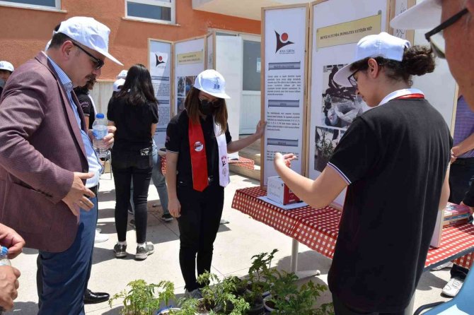 Şehit Mustafa Serin Fen Lisesi Bilim Fuarı Açıldı