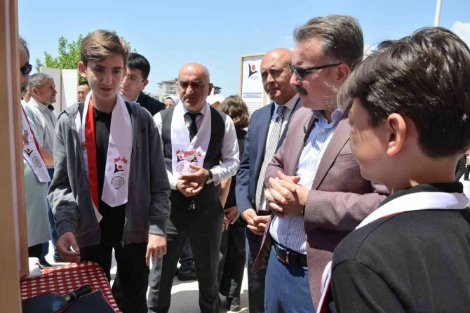 Şehit Mustafa Serin Fen Lisesi Bilim Fuarı Açıldı