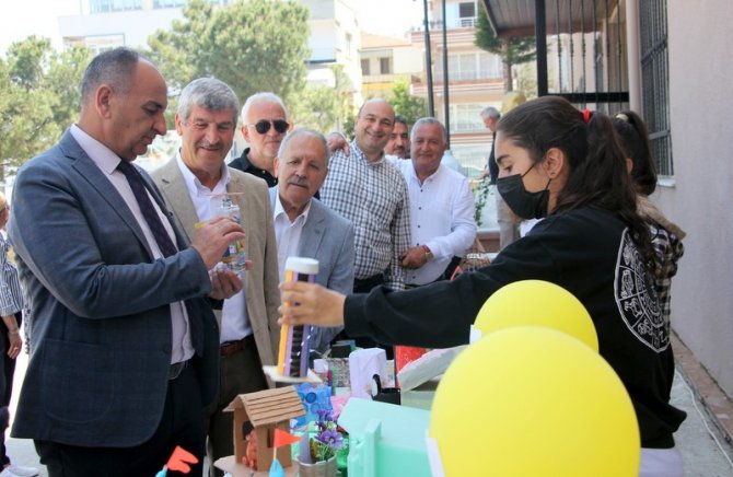 Çınarcık’ta Bilim Fuarı Düzenlendi