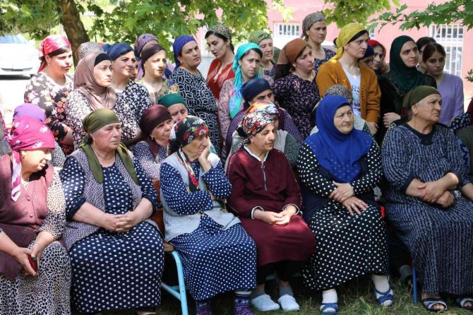 Datüb Heyeti Ukrayna’dan Tahliye Edilen Ahıska Türkleri İle Edirne’de Bir Araya Geldi