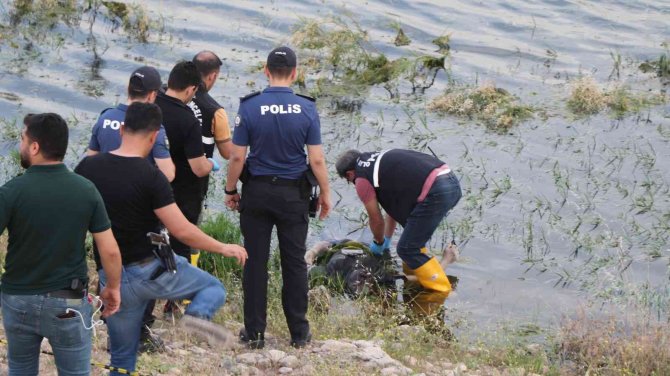 Baraj Gölünde Erkek Cesedi Bulundu