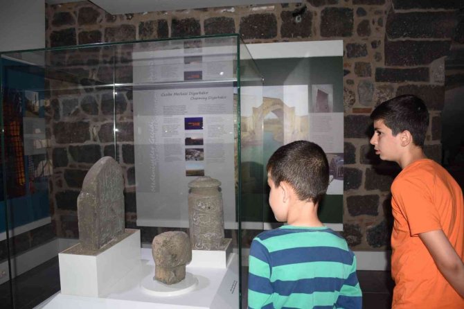 Diyarbakır’da Öğrenciler Arkeoloji Müzesi’ni Gezdi