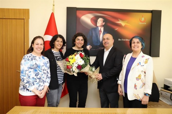 Dünyaca Ünlü Kalp Cerrahı Dr. Gürsoy’dan Hekim Ve Gençlere: “Avrupa Eskisi Gibi Değil, Türkiye’nin Değerini Bilin”