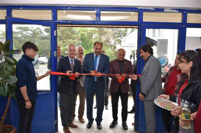 Erzincan Güzel Sanatlar Lisesinde Bilim Fuarı