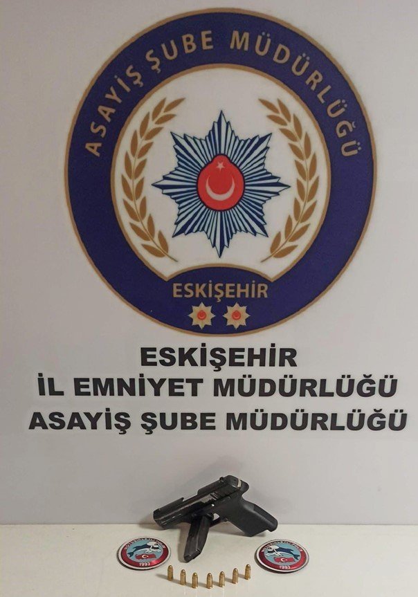 Silahla Yakalanan 9 Şüpheli Gözaltına Alındı