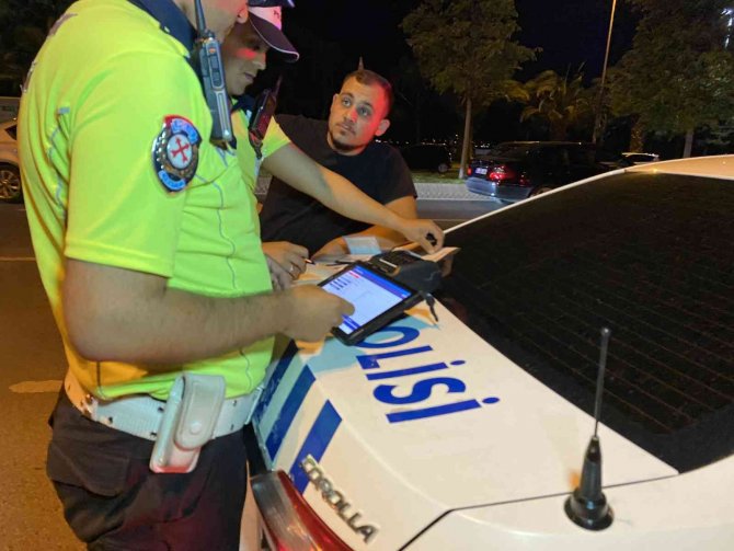 Kartal Sahil Yolundaki Trafik Denetiminde Sürücülere Ceza Yağdı