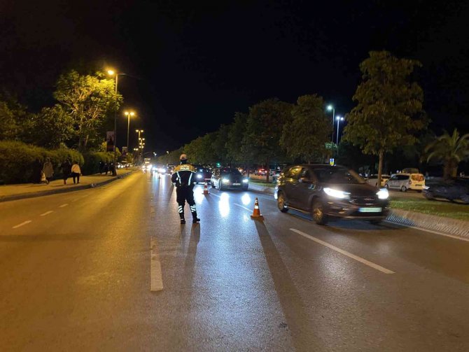 Kartal Sahil Yolundaki Trafik Denetiminde Sürücülere Ceza Yağdı
